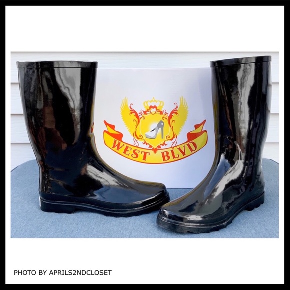 BLACK TALL GLOSSY RAIN BOOTS A2C - Picture 2 of 8